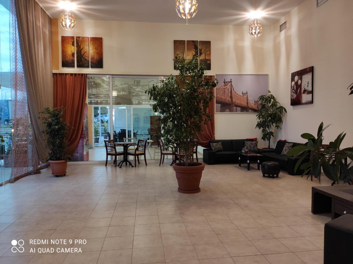 Sofias Hotel Ioannina Exterior photo